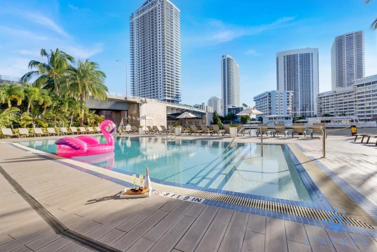 Infinite Views, Amazing Pool, Gym, Near Beach Hallandale Beach Bagian luar foto