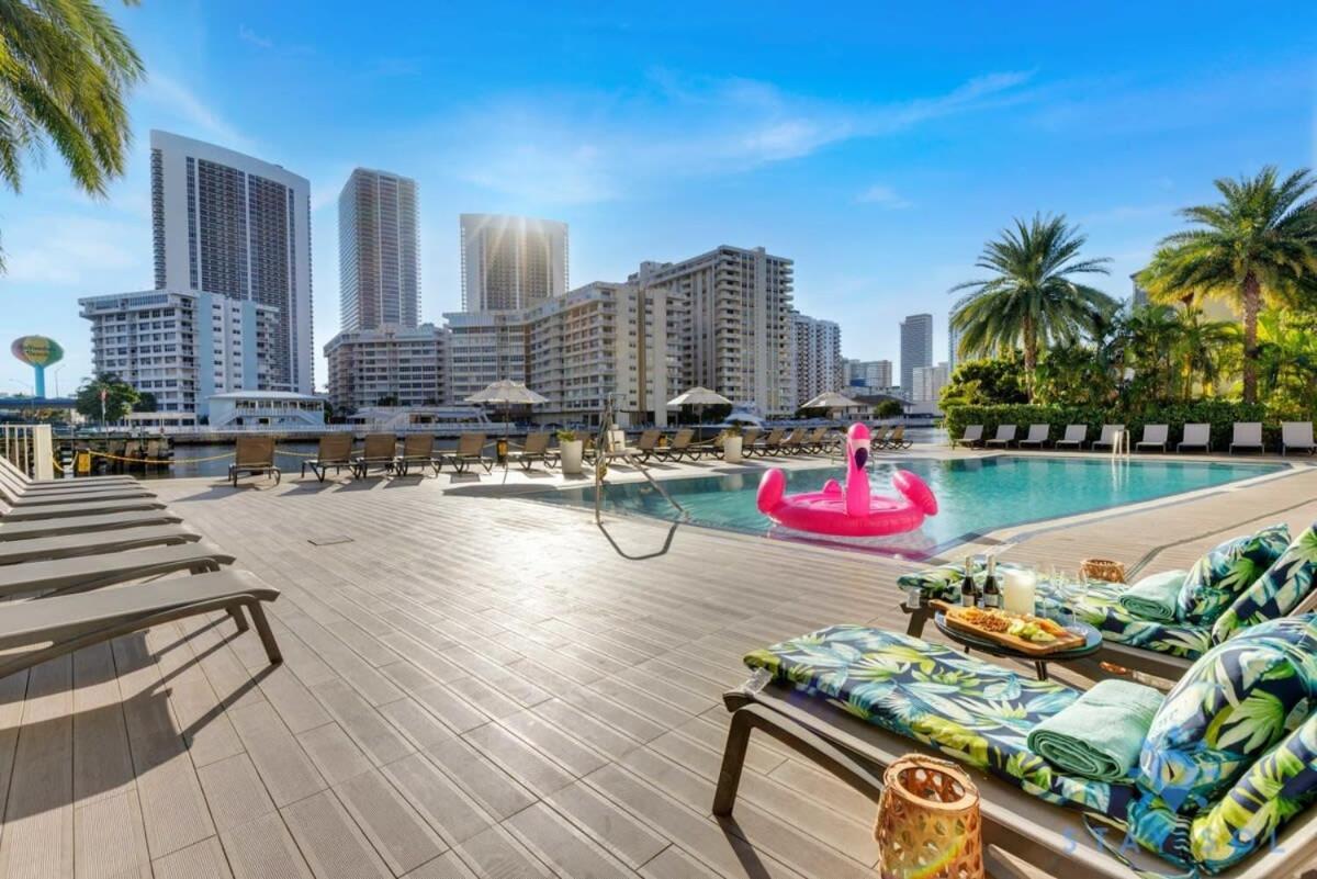 Infinite Views, Amazing Pool, Gym, Near Beach Hallandale Beach Bagian luar foto