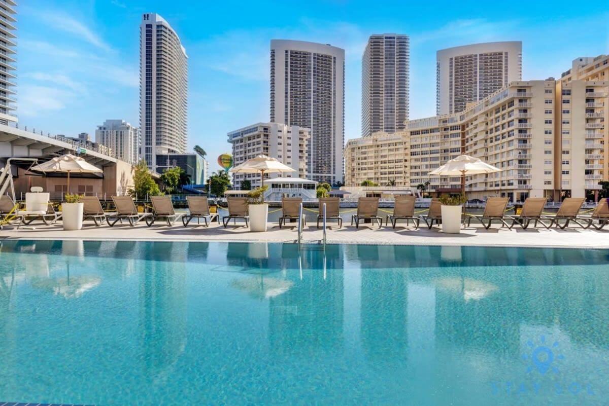 Infinite Views, Amazing Pool, Gym, Near Beach Hallandale Beach Bagian luar foto
