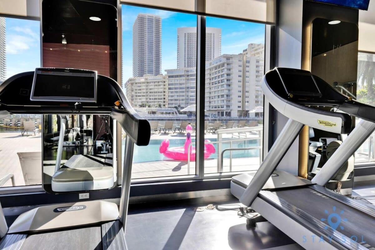 Infinite Views, Amazing Pool, Gym, Near Beach Hallandale Beach Bagian luar foto