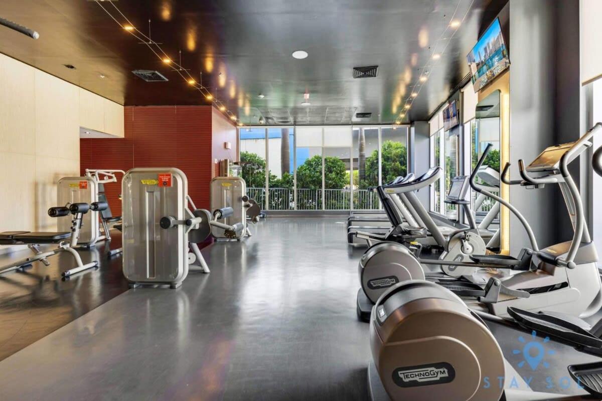 Infinite Views, Amazing Pool, Gym, Near Beach Hallandale Beach Bagian luar foto